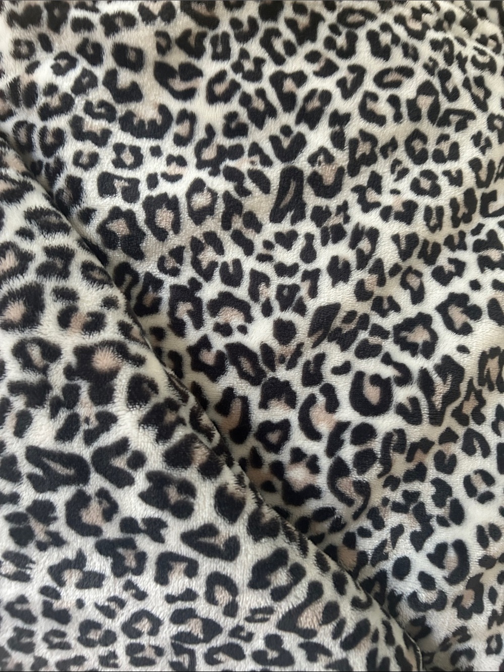 Leopard Print Blanket - Picture 2 of 3